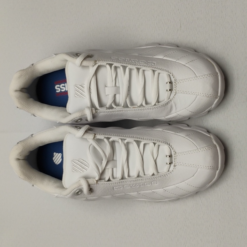 K-Swiss Women's ST329 CMF Sneaker
